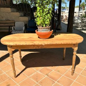 Mesa tocinera de madera antigua ovalada